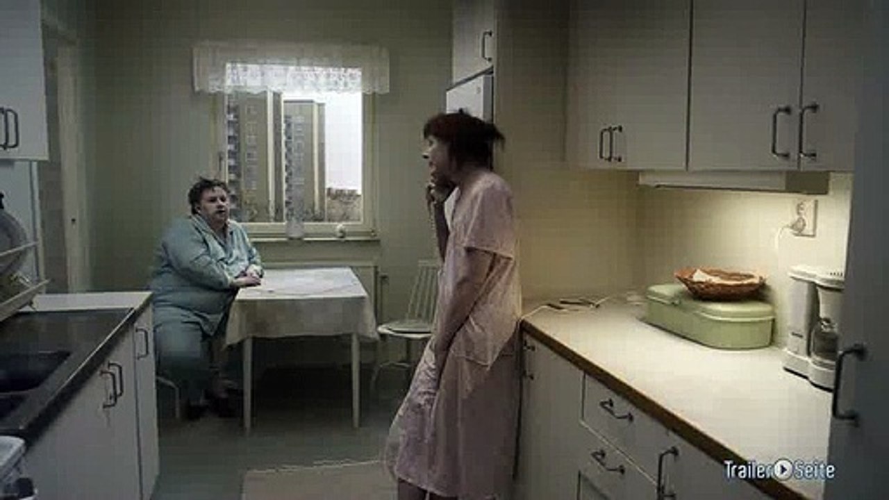 Eine Taube Sitzt Auf Einem Zweig Und Denkt Über Das Leben Nach - Trailer - Filmkritik (2015) - Trailer