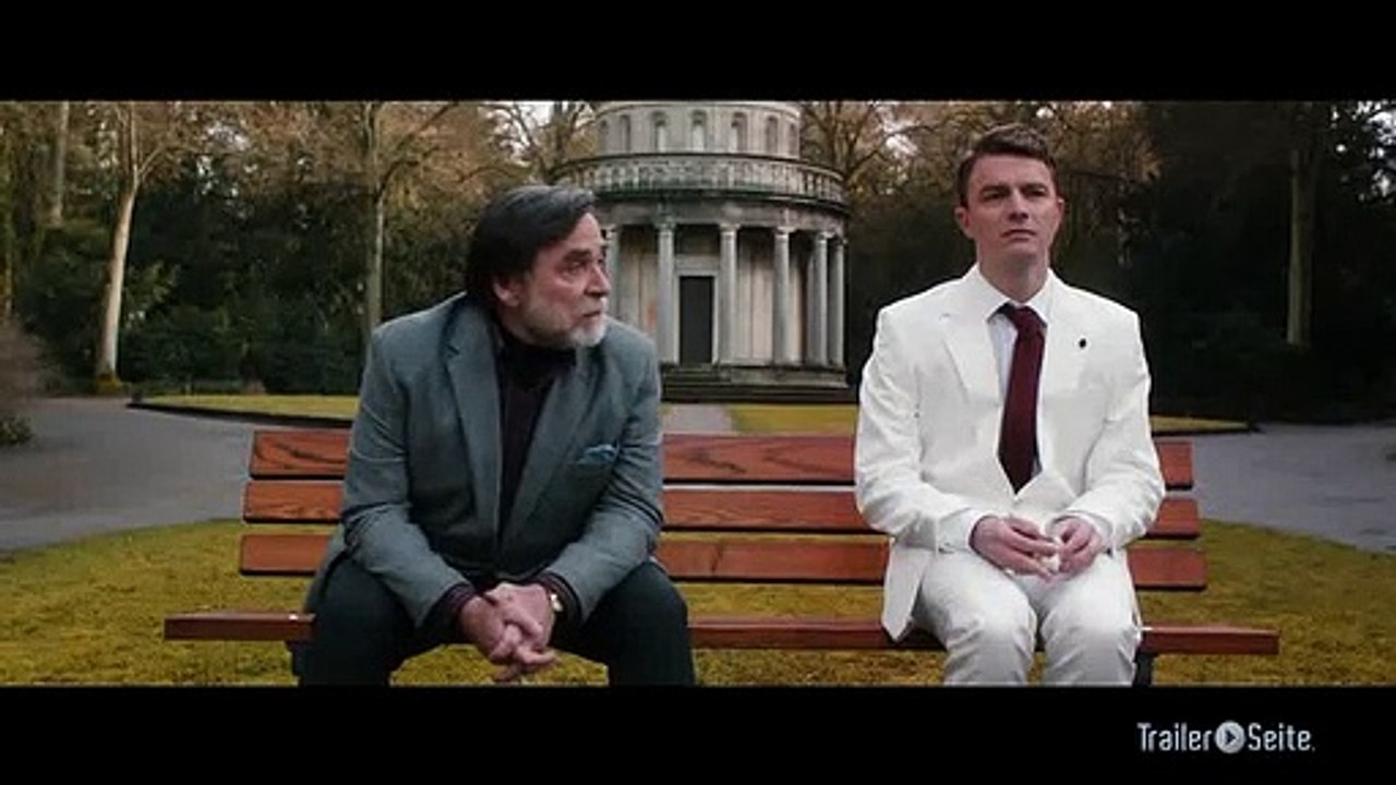 Ausschnitt aus Alles Ist Liebe: Wie heisst sie