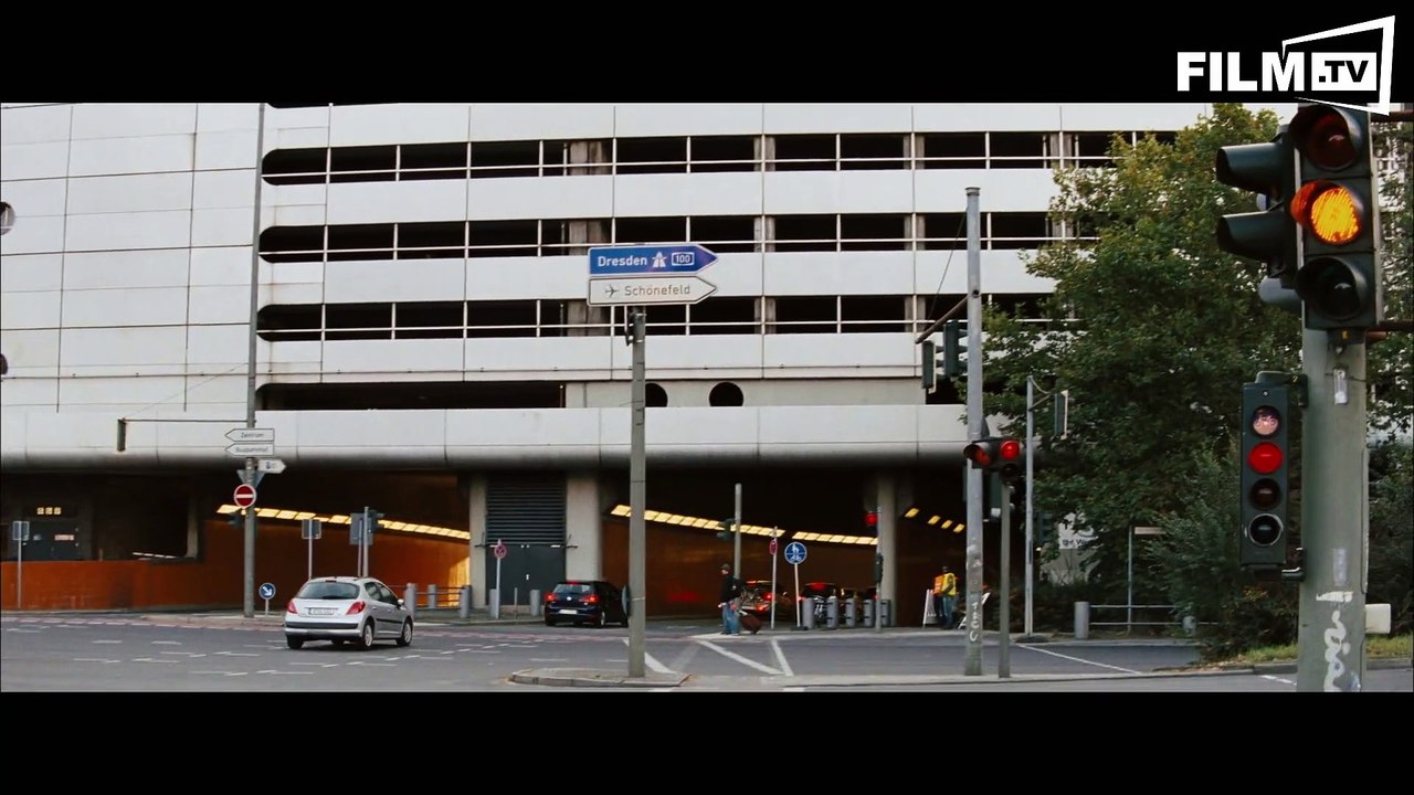 Big Business - Ausser Spesen Nichts Gewesen - Trailer - Filmkritik (2015) - Clip 2