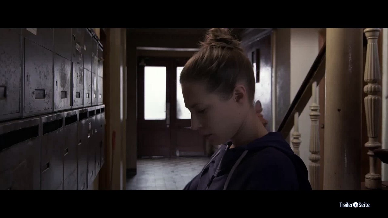 Ausschnitt aus Homesick: Beobachtet