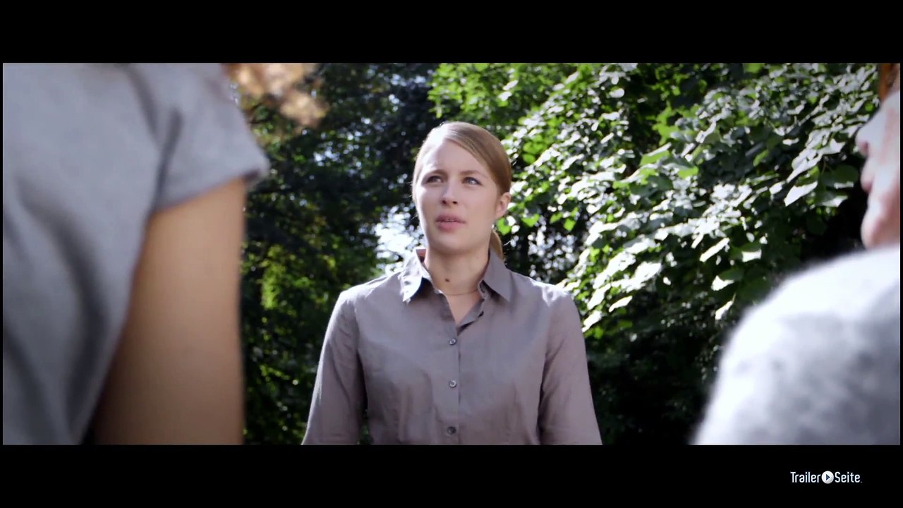 Happy End Trailer (2015)