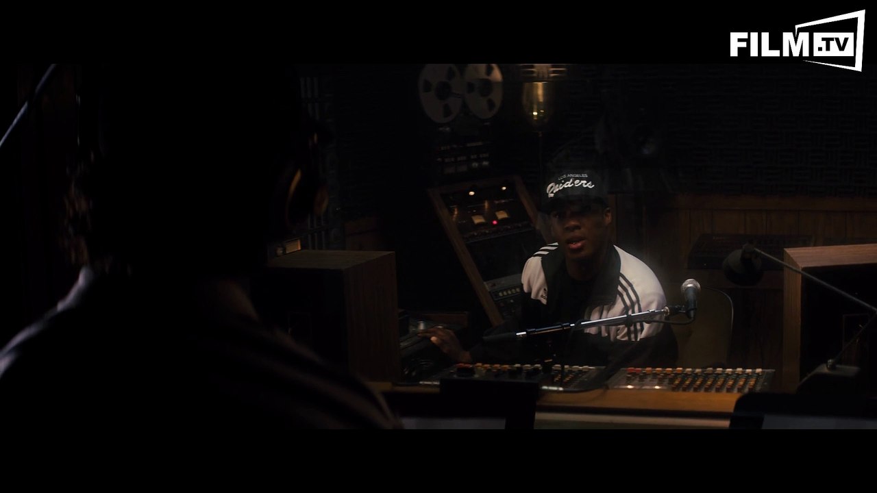 Straight Outta Compton - Trailer - Filmkritik (2015) - Clip 5