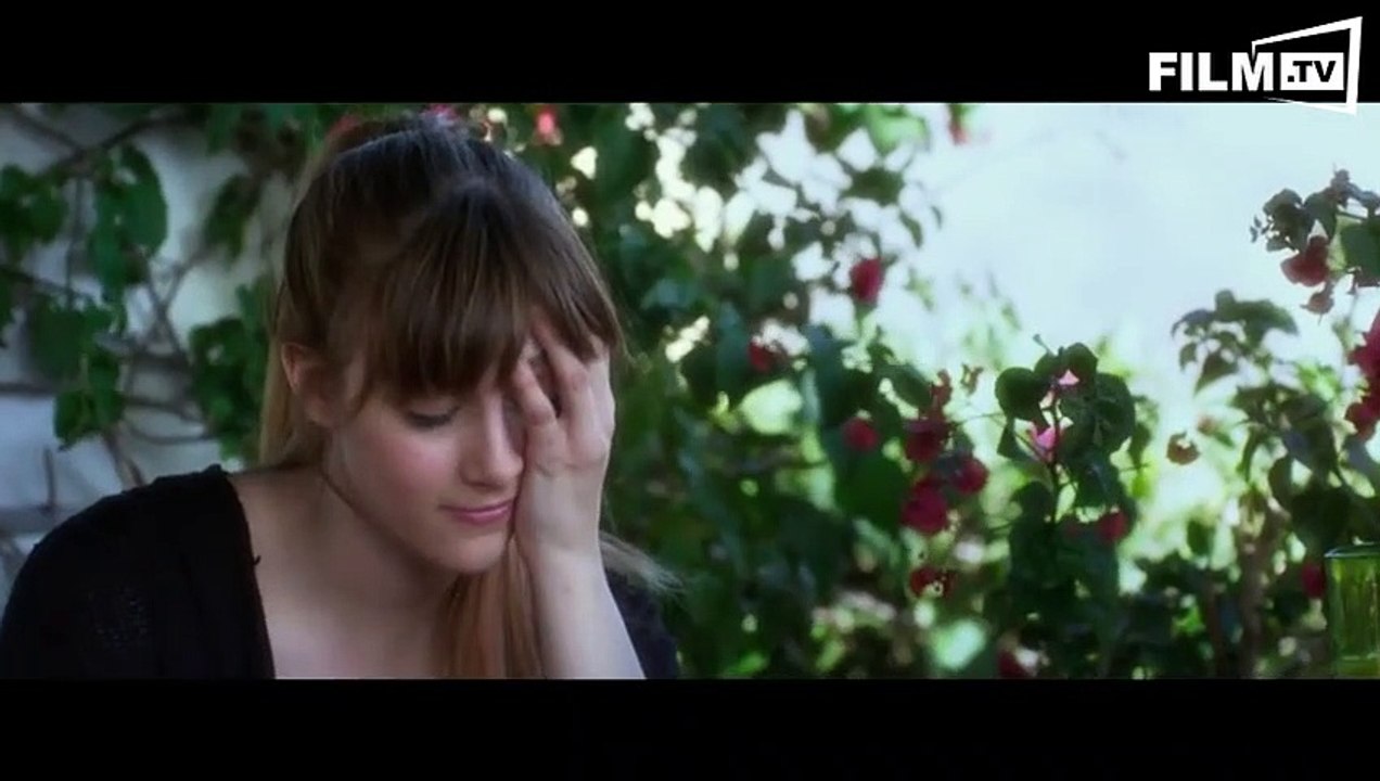 Jem And The Holograms Trailer (2015)