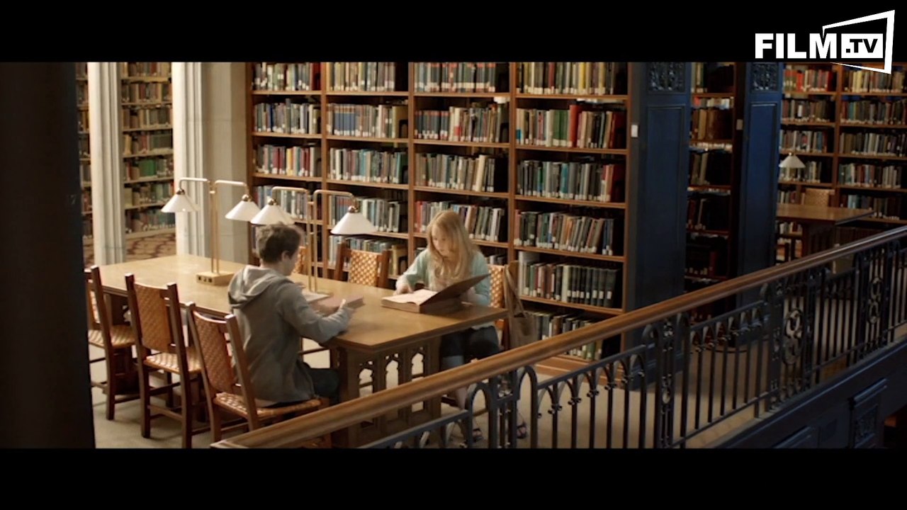 Ausschnitt aus Schmerzensgeld: In der Bibliothek