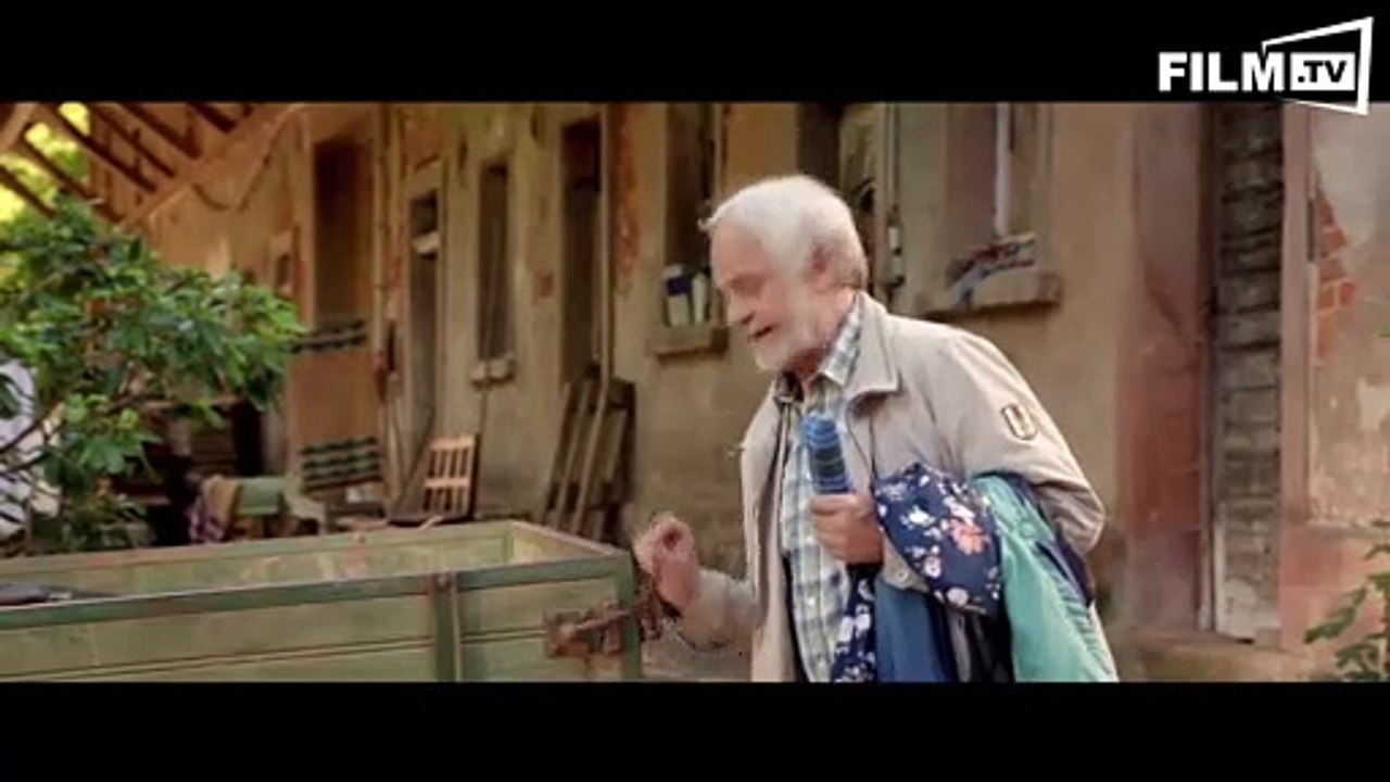 Die Kirche Bleibt Im Dorf 2 Trailer - Täterätää (2015)