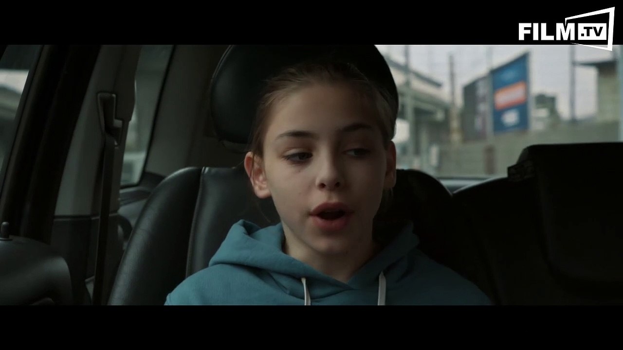Underdog - Trailer - Filmkritik (2015) - Clip 3