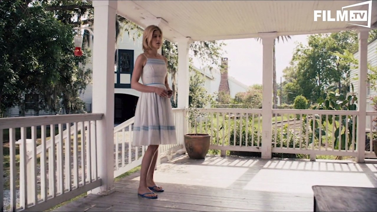 Return To Sender - Das Falsche Opfer - Trailer - Filmkritik (2015) - Exkl. Clip