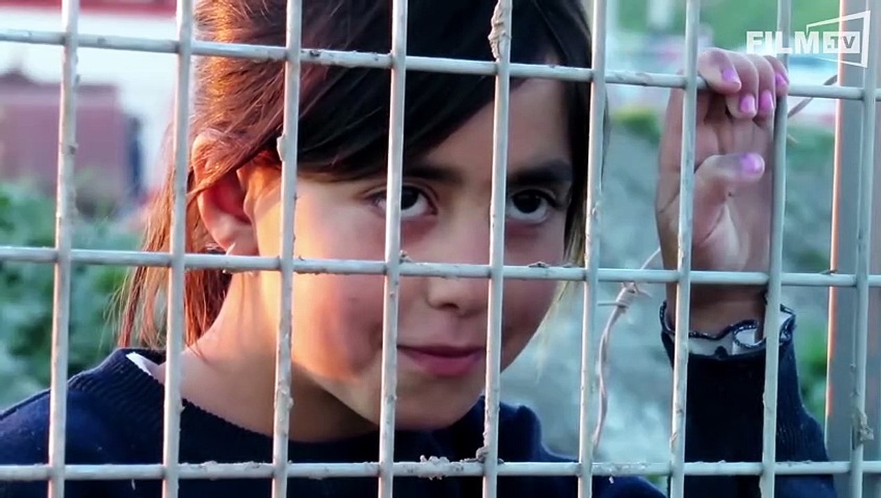 Life on the border trailer (2015)