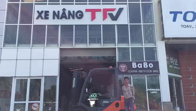 Xe nâng dầu 2.5 tấn Toyota- Xe nâng Nhật bãi giờ rẻ quá!
