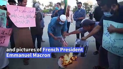 Libyans burn French flags, Macron pictures