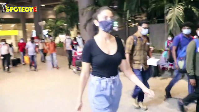 Rakul Preet, Karishma Tanna, Richa Chadha & Jassie Gill spotted at the Airport | SpotboyE