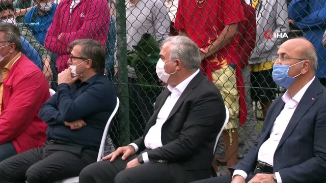 3x3 basketbol turnuvasında dereceye giren takımlar ödüllerine kavuştu