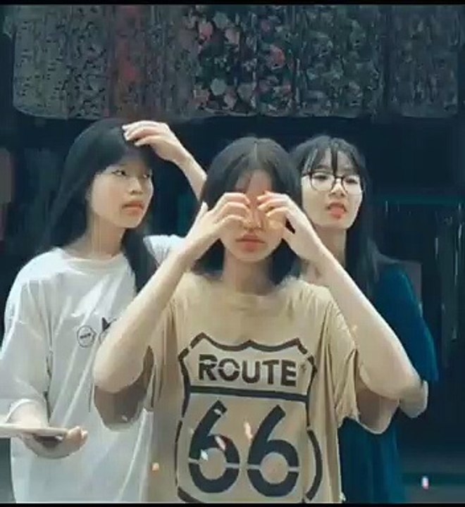 3 cô gái