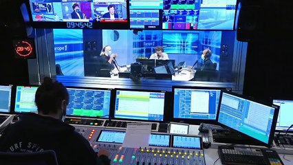 Emmanuel Macron : "L'avenir économique va être dur, le Qatar boycotte le Caprice des dieux !" (Canteloup)