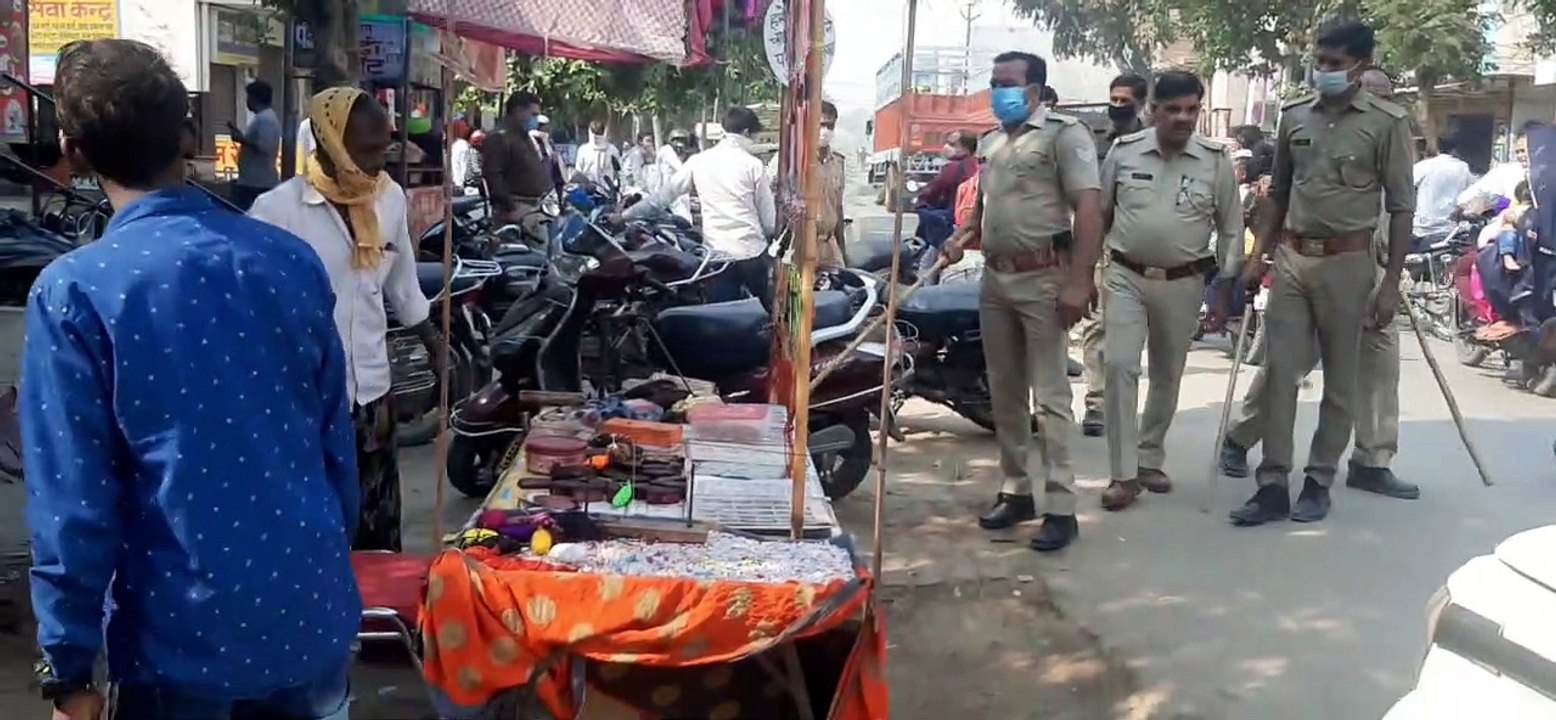 कांधला पुलिस ने चलाया नगर में अतिक्रमण हटाओ अभियान मचा हड़कंप