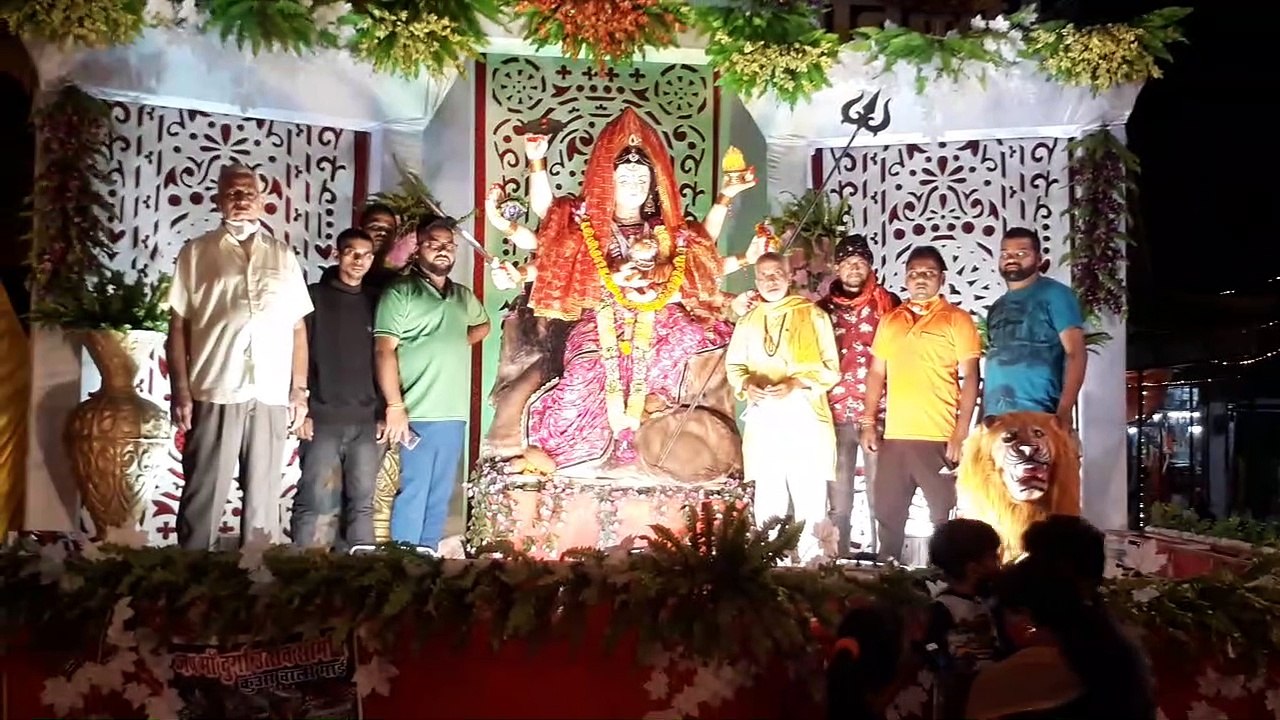 विजय दशमी पर मस्ताना चौक पर भक्तो का लगा है ताँता