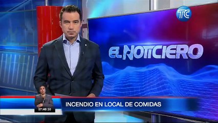 Un local de comidas quedó carbonizado en el norte de Quito