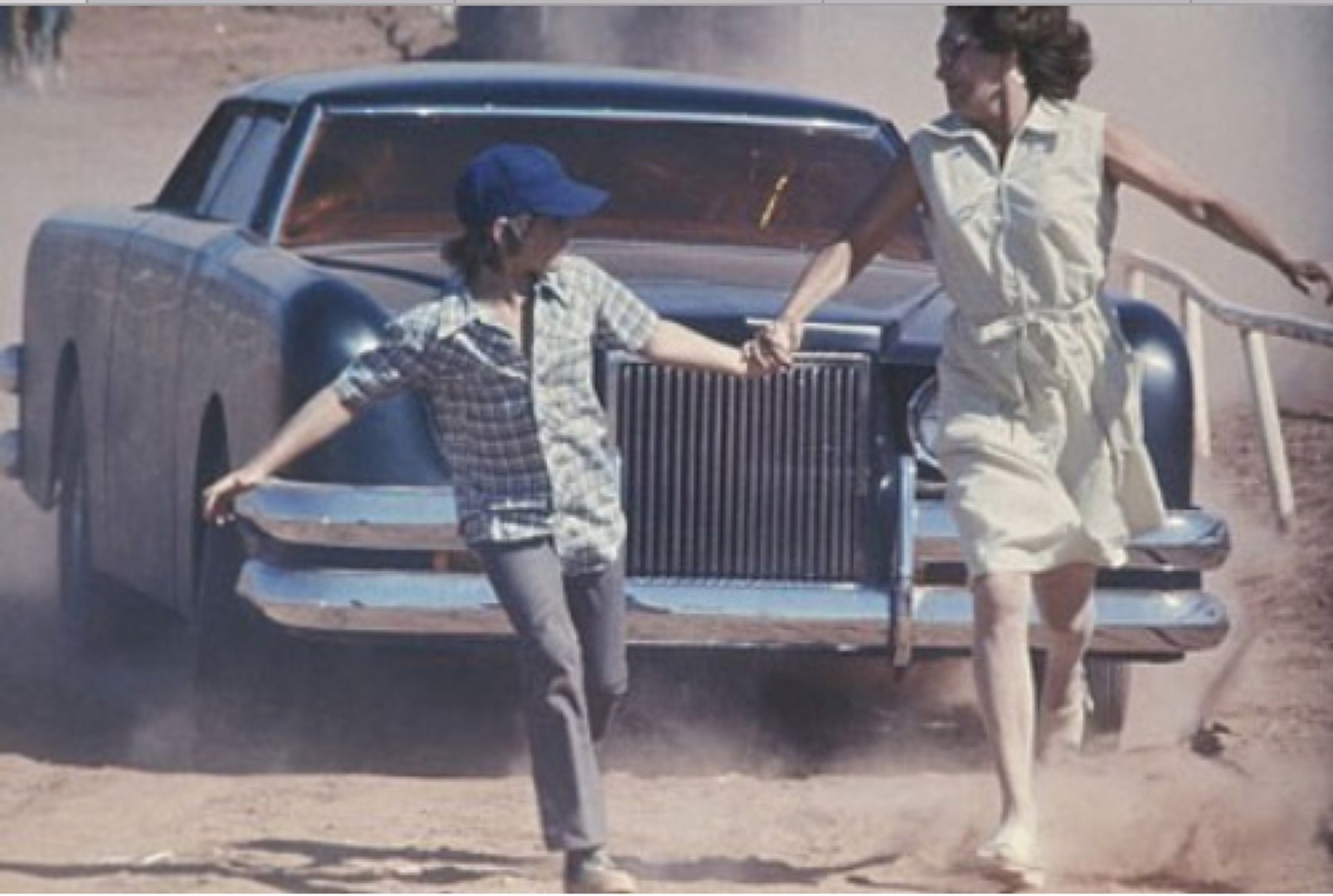 Şeytanın Arabası  The Car - James Brolin (1977)