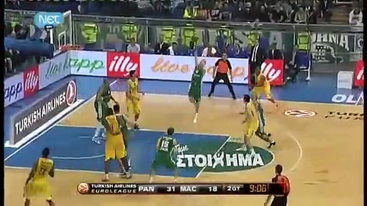 Jasikevicius and Calathes together on the court