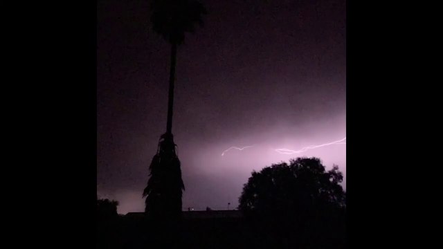 D'incroyables arcs électriques dans le ciel du Minnesota