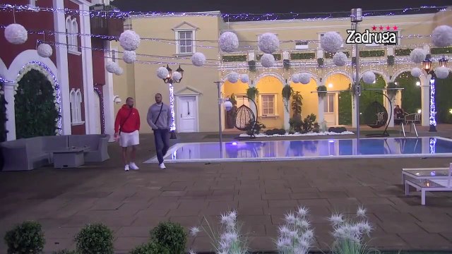 Zadruga 4 / Tomović ljut na Jovanu zbog Kristijana i zbog toga skida pesme i slika sa Zida