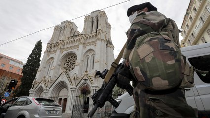 Knife attacker beheads woman, kills two others in suspected terrorist attack at church in France