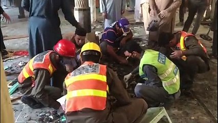 Explosão deixa mortos em madrassa