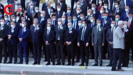 TBMM'deki törende Bahçeli'nin hareketi dikkat çekti