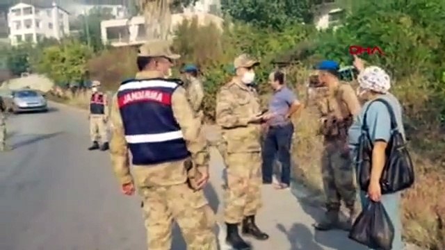 İskenderun'da orman yangını; Alevler yerleşim yerlerine yaklaştı