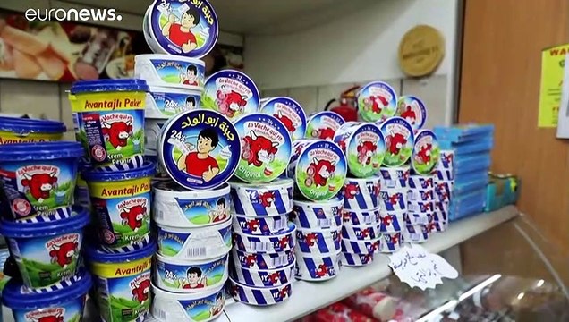 شاهد: متاجر تزيل المنتجات الفرنسية عن رفوفها