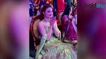 Urvashi Rautela ने Neha Kakkar की शादी में पहने इतने महंगे कपड़े