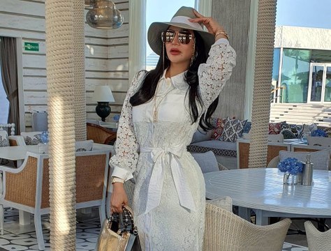 لجين عمران ترقص بفستان أبيض