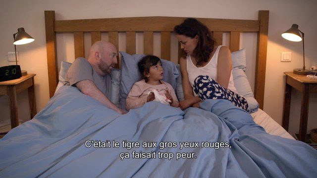 La famille tout écran : on ne laisse pas les enfants seuls devant les écrans !