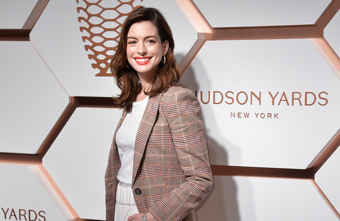 Anne Hathaway: Ihre Jungs lieben es zu raufen