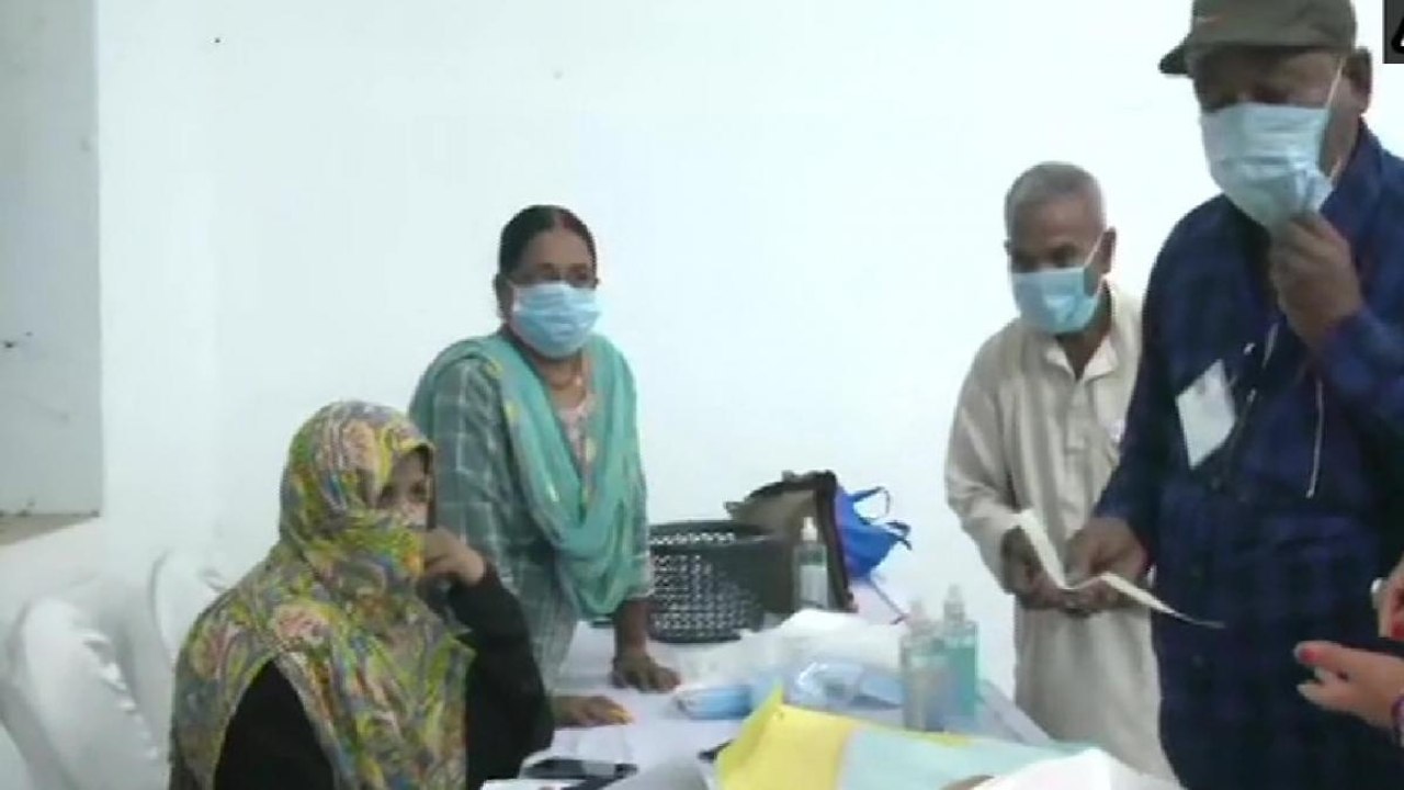 Bihar first phase polling: Voting for 71 seats begins