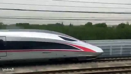 super fast Chinese train racing