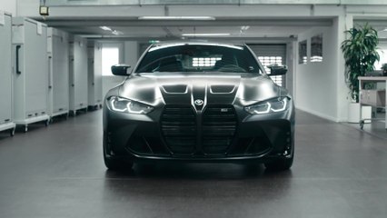 अद्वितीय बाहरी और आंतरिक डिजाइन के साथ बीएमडब्ल्यू एम 4 प्रतियोगिता एक्स केआईईटी