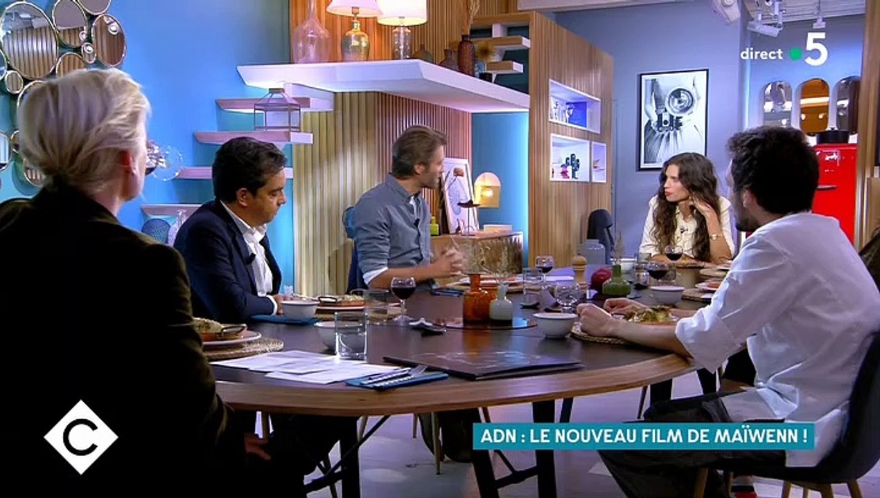 Maïwenn sur le plateau de C à vous (France 5), afin d'assurer la promotion de son nouveau film, "ADN".