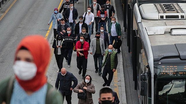 Prof. Dr. Ceyhan’dan: İstanbul’da kademeli mesaiye geçilmeli