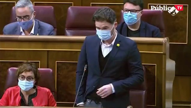 Gabriel Rufián y los desahucios mientras los diputados están en el botellón del IBEX35