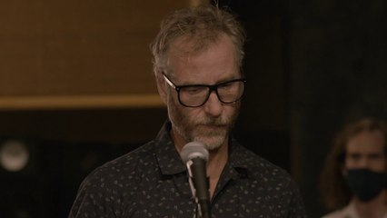 Matt Berninger - "Silver springs" (Live in studio for Rockol)