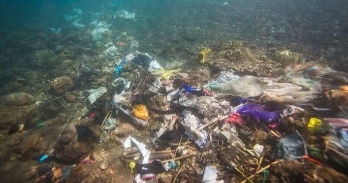 230 000 tonnes de déchets plastiques jetées chaque année dans la mer Méditerranée