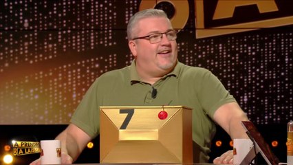 Adrien, le chef cuisinier affronte le banquier dans APOAL