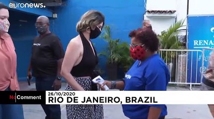 Brésil : le retour prudent de la samba à Rio