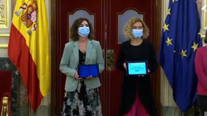 Montero presenta los PGE de 2021, a los que tilda de "históricos"