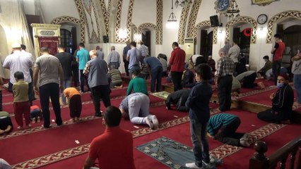 Pandemi kurallarına bir tek çocuklar uymadı