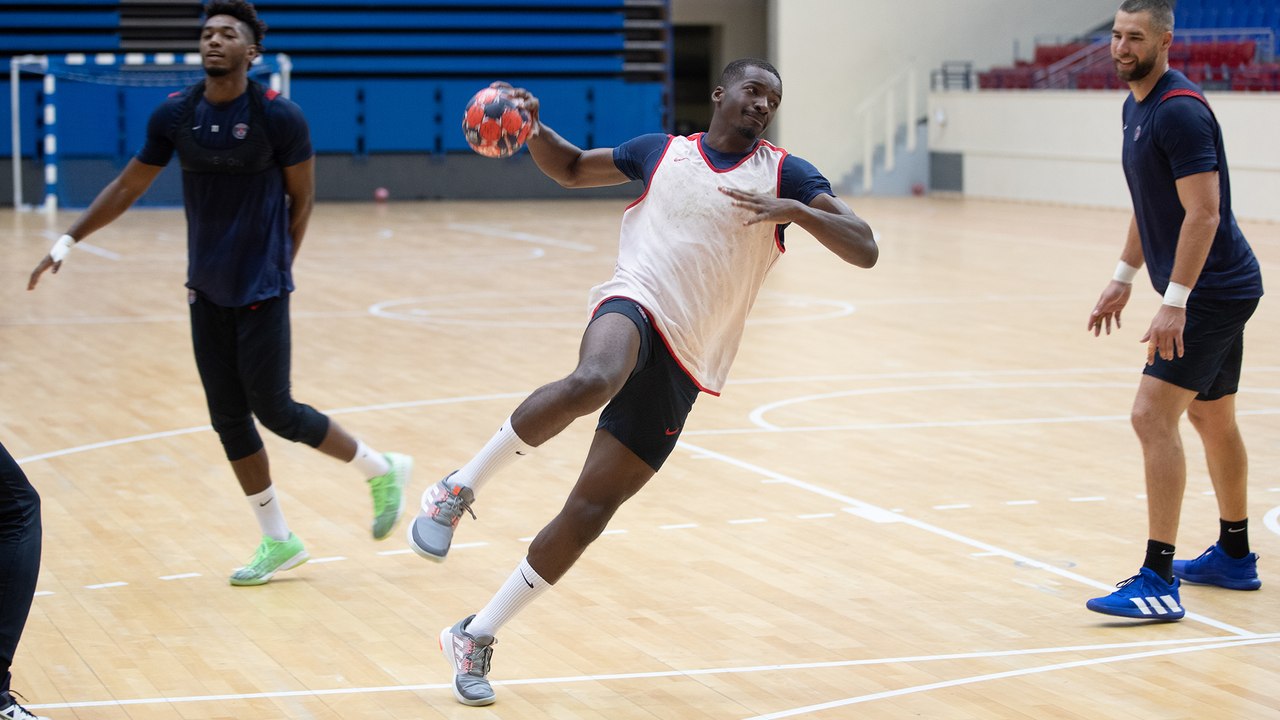 Pas de match, mais du handball