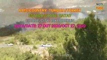 INCÊNDIOS FLORESTAIS CERCAM CIDADE DE ISKENREDUN TURQUIAFOREST FIRES SURROUND ISKENREDUN CITY TURKEY