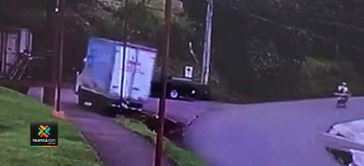 tn7-Camión-repartidor-empezó-a-movilizarse-sin-control-en-Monteverde-281020