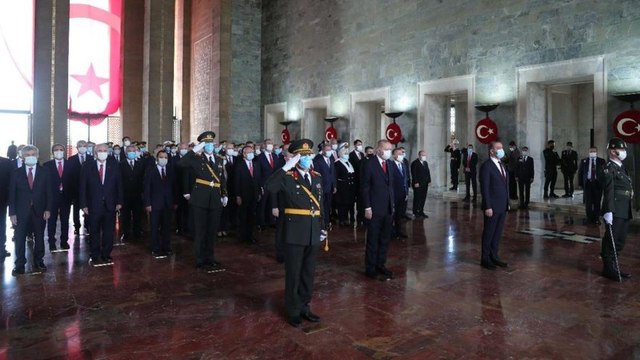 Türkiye Cumhuriyeti 97 yaşında! Devlet erkanı Ata’nın huzuruna çıktı